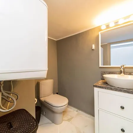 Central Flat With Great View In Muratpasa Appartement Antalya