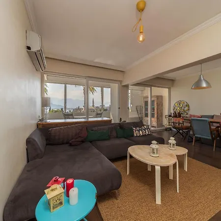 Apartment Central Flat With Great View In Muratpasa Antalya