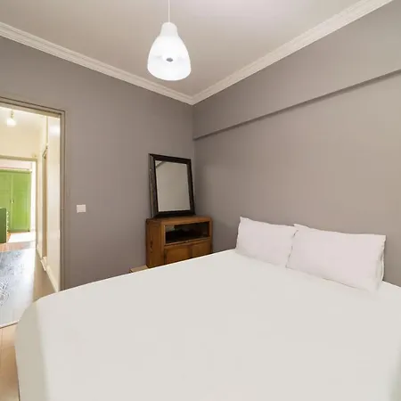 Apartment Central Flat With Great View In Muratpasa *
